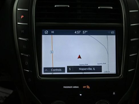 Used 2019 Lincoln Nautilus Reserve image 13