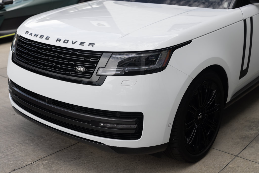 Used 2024 Land Rover Range Rover Autobiography AWD/4WD image 5