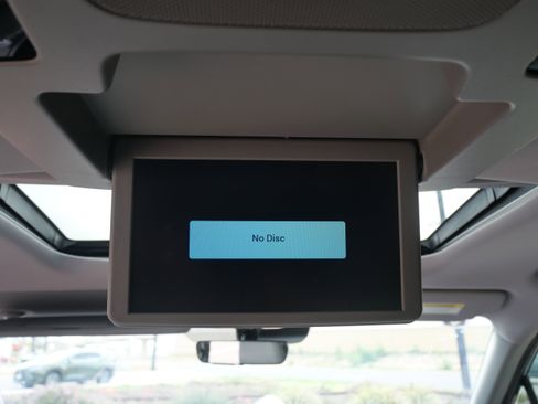 Used 2019 Honda Pilot Touring image 11