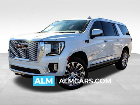 Used 2022 GMC Yukon XL Denali w/ Denali Premium Package image 1