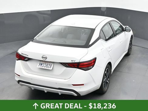 Used 2024 Nissan Sentra SV FWD image 13