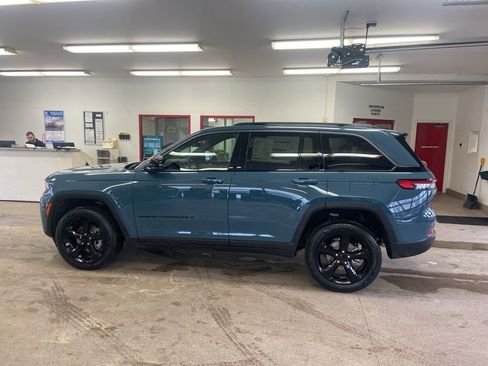 New 2026 Jeep Grand Cherokee Limited image 7