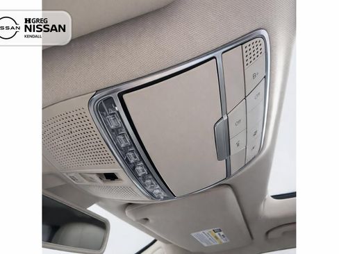 Used 2019 Mercedes-Benz S 560 4MATIC Sedan image 12