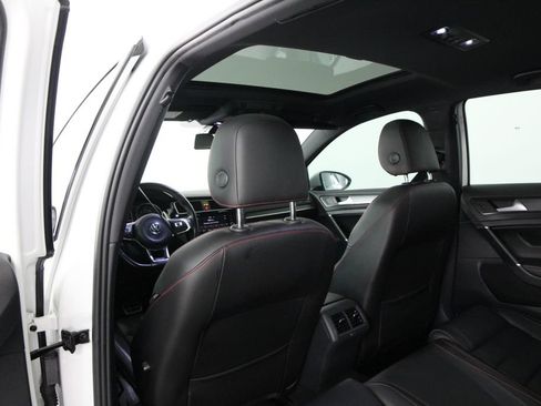 Used 2019 Volkswagen GTI SE FWD image 35
