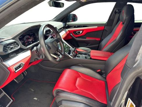 Used 2020 Lamborghini Urus AWD/4WD image 8