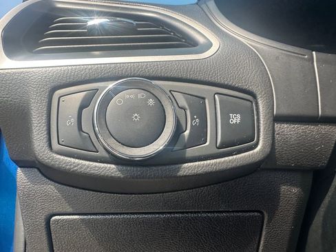 Used 2024 Ford Edge SEL AWD/4WD image 16