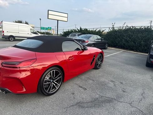 Used 2025 BMW Z4 sDrive30i w/ Premium Package RWD image 11