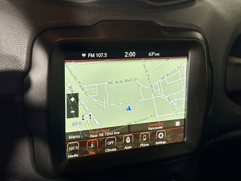 Used 2022 Jeep Renegade Altitude image 16