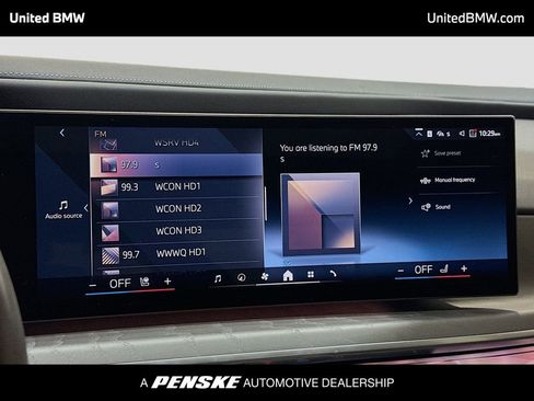 Used 2023 BMW 740i RWD image 8