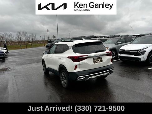 Certified 2023 Kia Seltos S w/ Navigation Package image 7