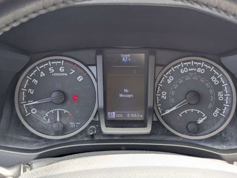 Used 2017 Toyota Tacoma TRD Sport w/ Tow Package (A/T) AWD/4WD image 29