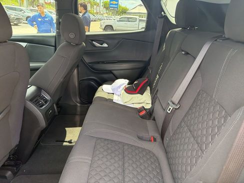 Used 2022 Chevrolet Blazer LT FWD image 8