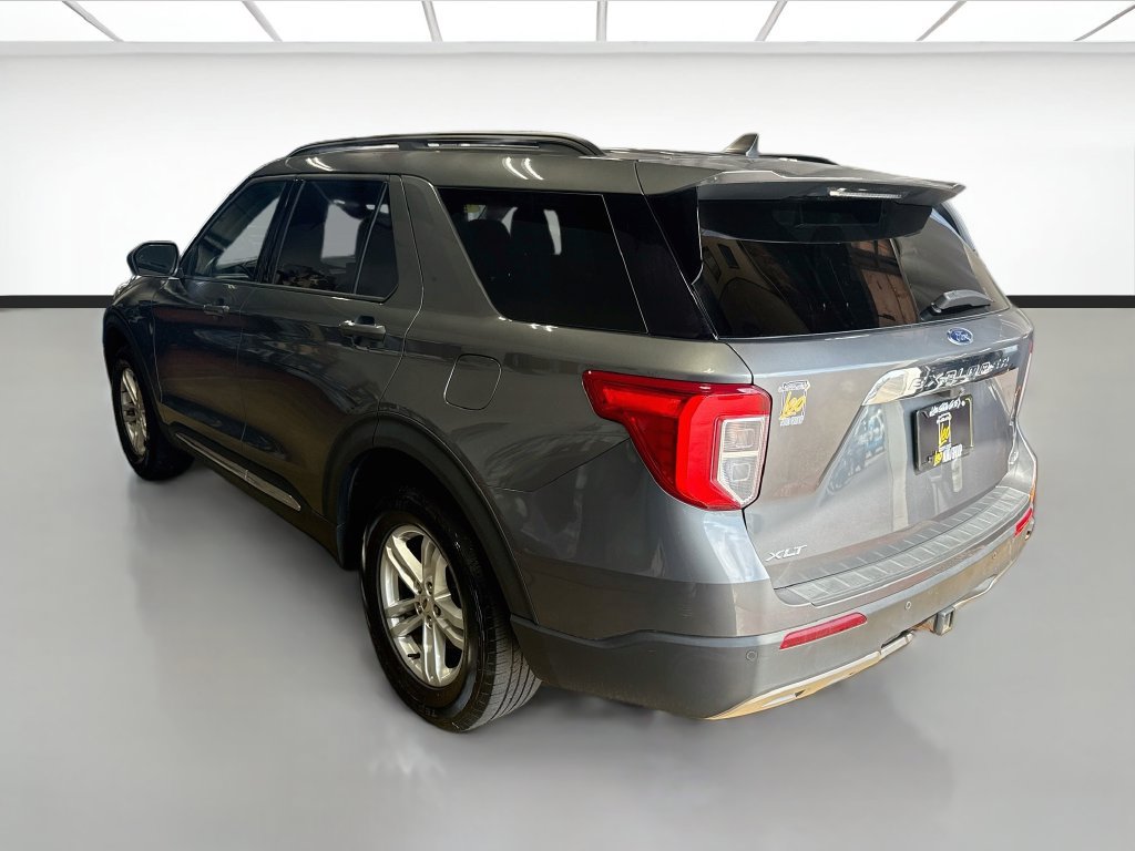 Used 2021 Ford Explorer XLT w/ Equipment Group 202A AWD/4WD image 7