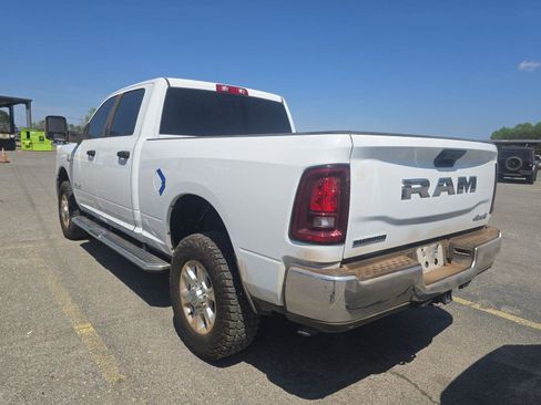 Used 2025 RAM 2500 Big Horn AWD/4WD image 3