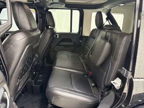 Used 2023 Jeep Wrangler Unlimited Rubicon 4xe w/ Steel Bumper Group image 15