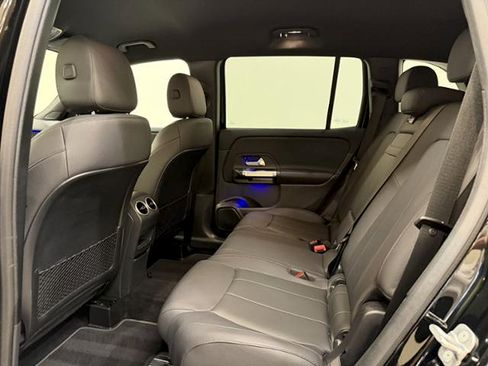 Used 2025 Mercedes-Benz GLB 250 image 18