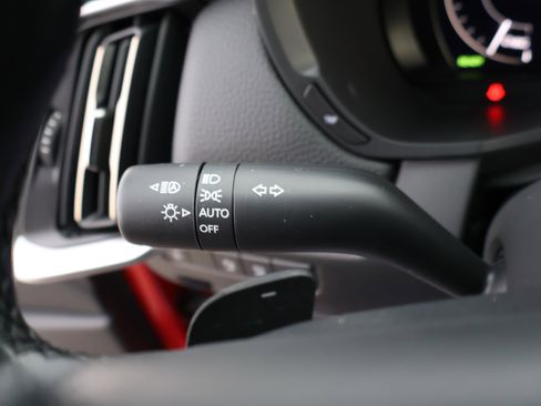 Certified 2025 MAZDA CX-90 Plug-In Hybrid w/Premium Sport image 40