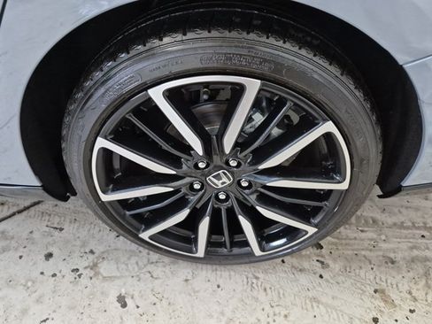 Used 2024 Honda Accord Touring image 30