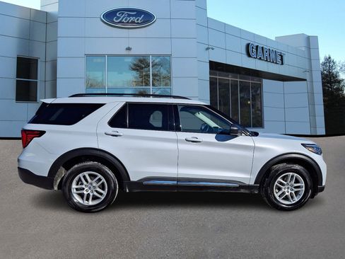 Certified 2025 Ford Explorer Active AWD/4WD image 10