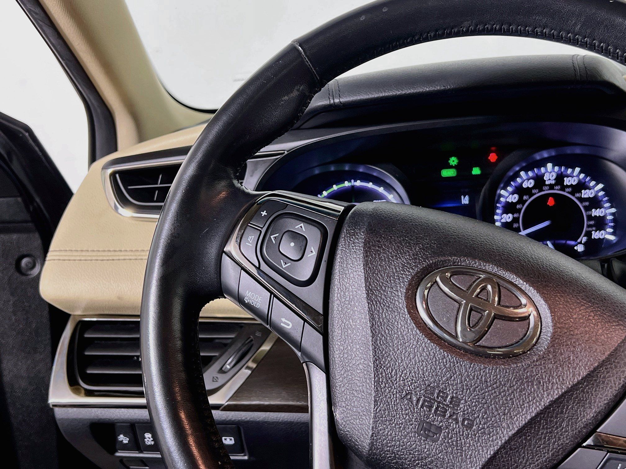 Used 2018 Toyota Avalon Limited FWD image 19