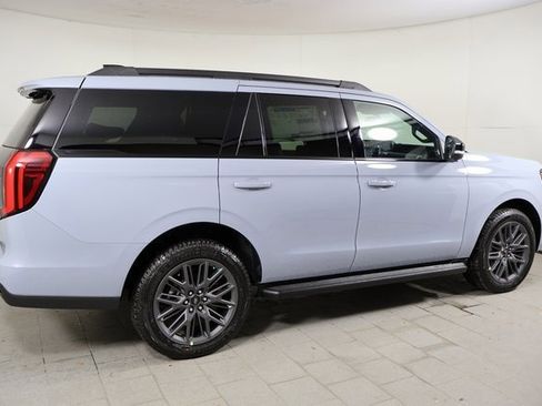 New 2026 Ford Expedition Platinum w/ Stealth Appearance Package image 4