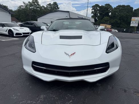 Used 2016 Chevrolet Corvette Stingray Convertible RWD image 2