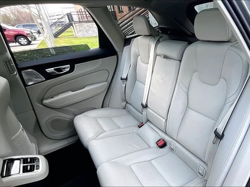 New 2026 Volvo XC60 B5 Ultra w/ Protection Package Premier AWD/4WD image 29