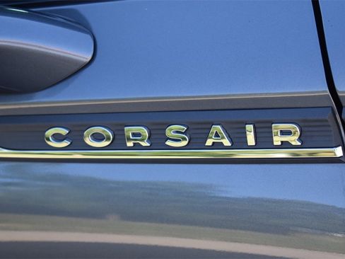 Used 2021 Lincoln Corsair AWD image 14