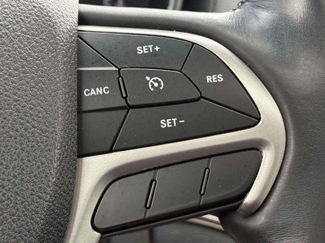 Used 2018 Jeep Grand Cherokee Limited AWD/4WD image 25