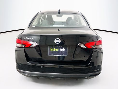 Used 2025 Nissan Versa SV FWD image 7