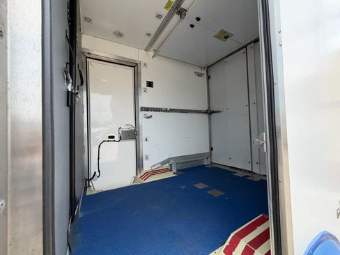 Used 2024 Ford E-350 and Econoline 350 Super Duty w/ Power Windows & Locks Group RWD image 3