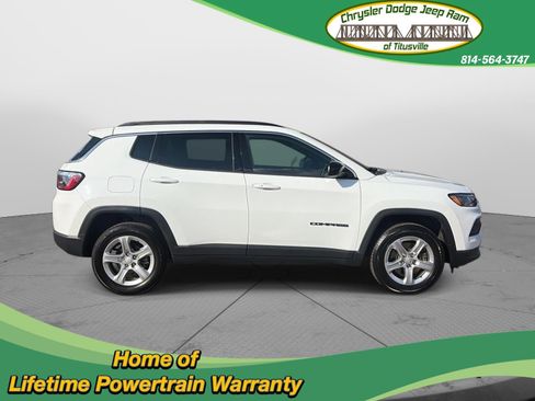 Used 2023 Jeep Compass Latitude AWD/4WD image 5