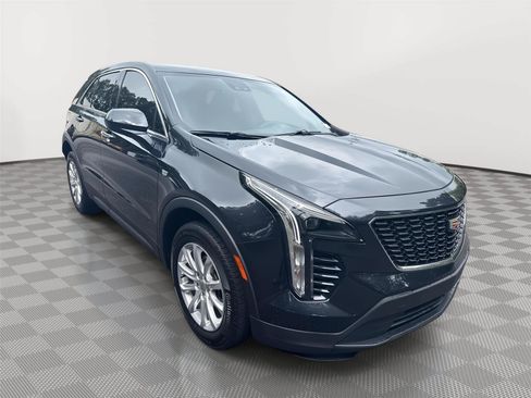 Used 2023 Cadillac XT4 Luxury FWD image 4