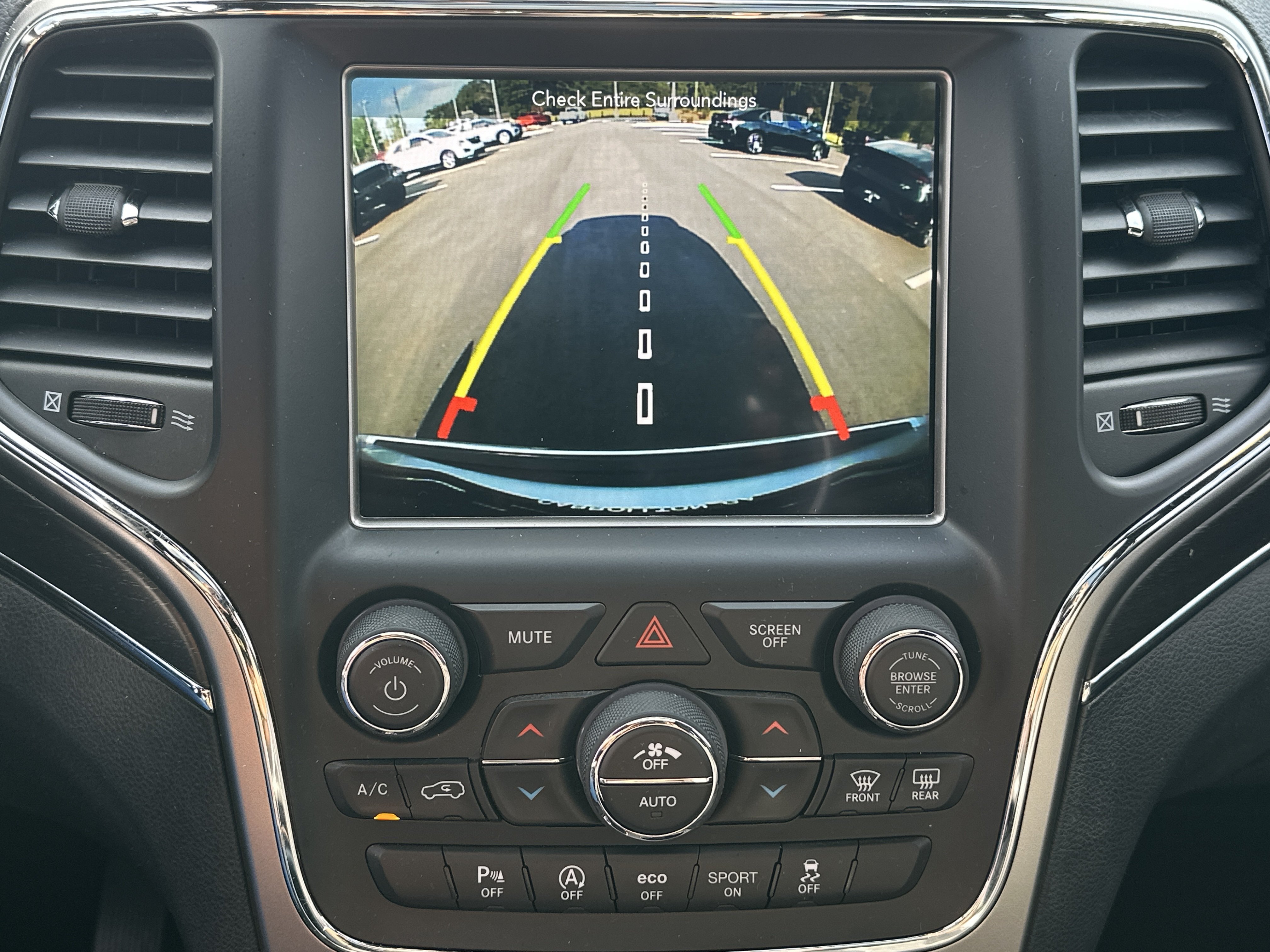 Used 2018 Jeep Grand Cherokee Limited w/ Luxury Group II RWD image 31