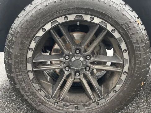 Used 2017 GMC Sierra 1500 Denali image 8