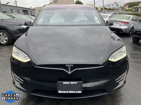 Used 2018 Tesla Model X 75D image 2