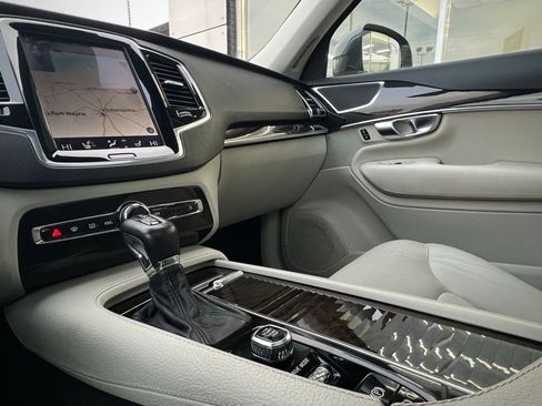 Used 2018 Volvo XC90 T5 Momentum w/ Convenience Package image 55