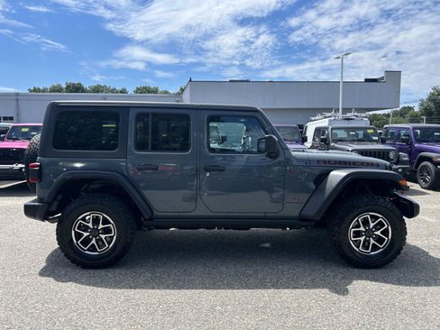 Certified 2026 Jeep Wrangler Unlimited Rubicon AWD/4WD image 2