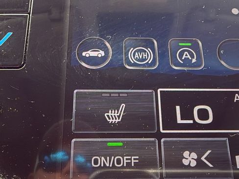 Used 2022 Subaru Outback Limited AWD/4WD image 26