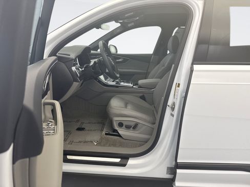 Used 2023 Audi Q7 3.0T Premium Plus AWD/4WD image 10