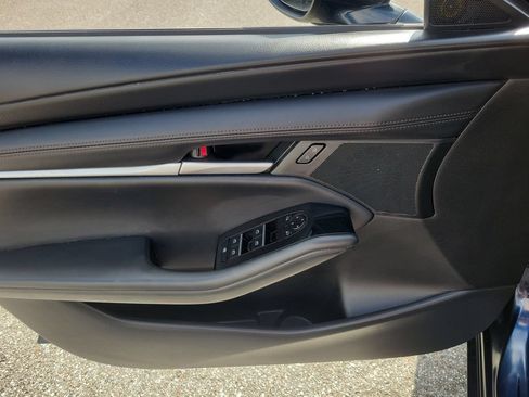 Used 2024 MAZDA MAZDA3 s FWD image 13