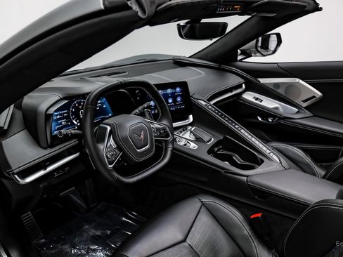 Used 2023 Chevrolet Corvette Stingray Premium Cpe w/ Z51 Performance Package image 38