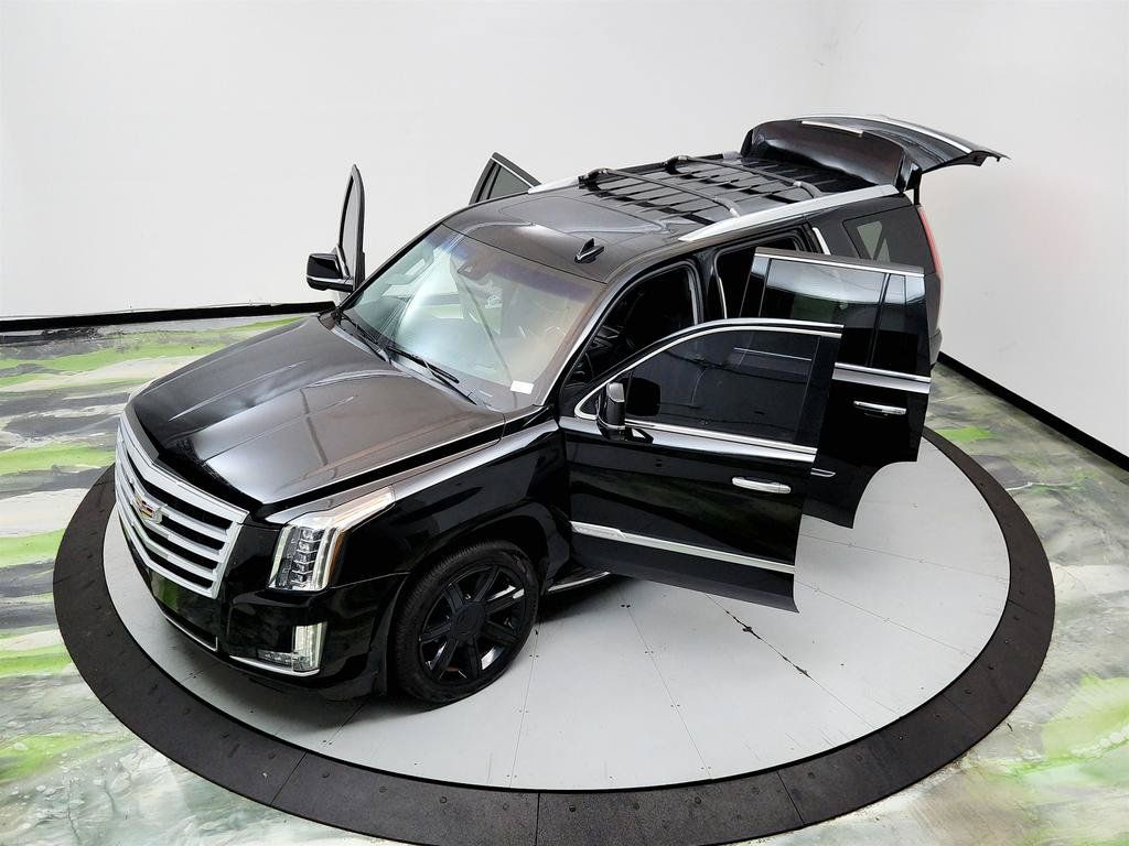 Used 2019 Cadillac Escalade Luxury AWD/4WD image 35