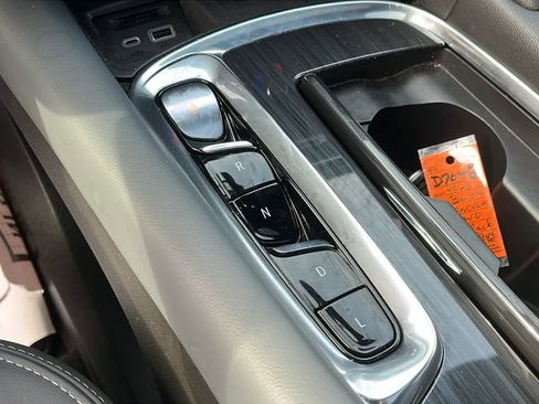 Used 2023 Buick Enclave Essence w/ Experience Buick Package image 17