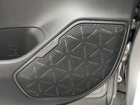 Used 2024 Toyota RAV4 XLE Premium image 32