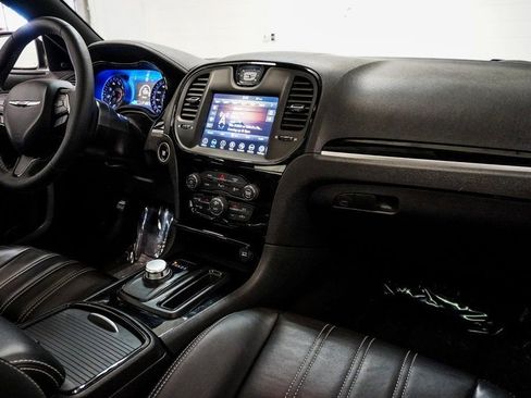 Used 2023 Chrysler 300 S image 12