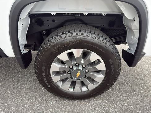 New 2026 Chevrolet Silverado 2500 Custom w/ Custom Value Package AWD/4WD image 19