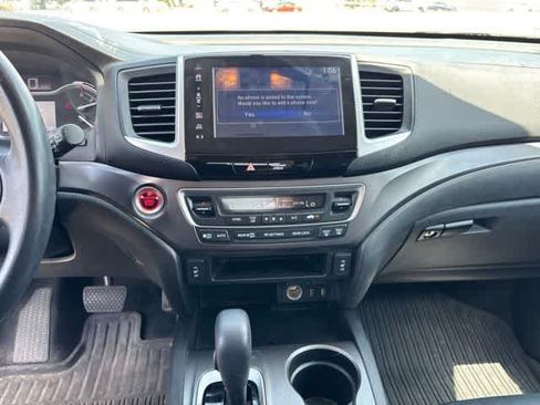 Used 2017 Honda Pilot EX-L image 18