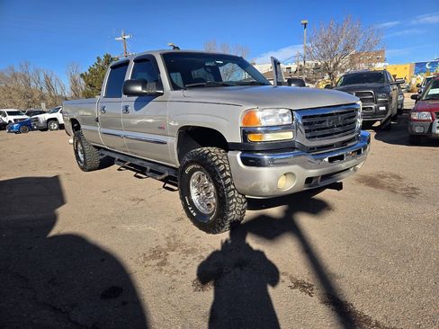 Used 2005 GMC Sierra 2500 SLE w/ Heavy-Duty Power Package image 1