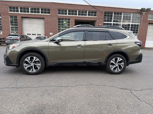 Used 2020 Subaru Outback Touring XT AWD/4WD image 4